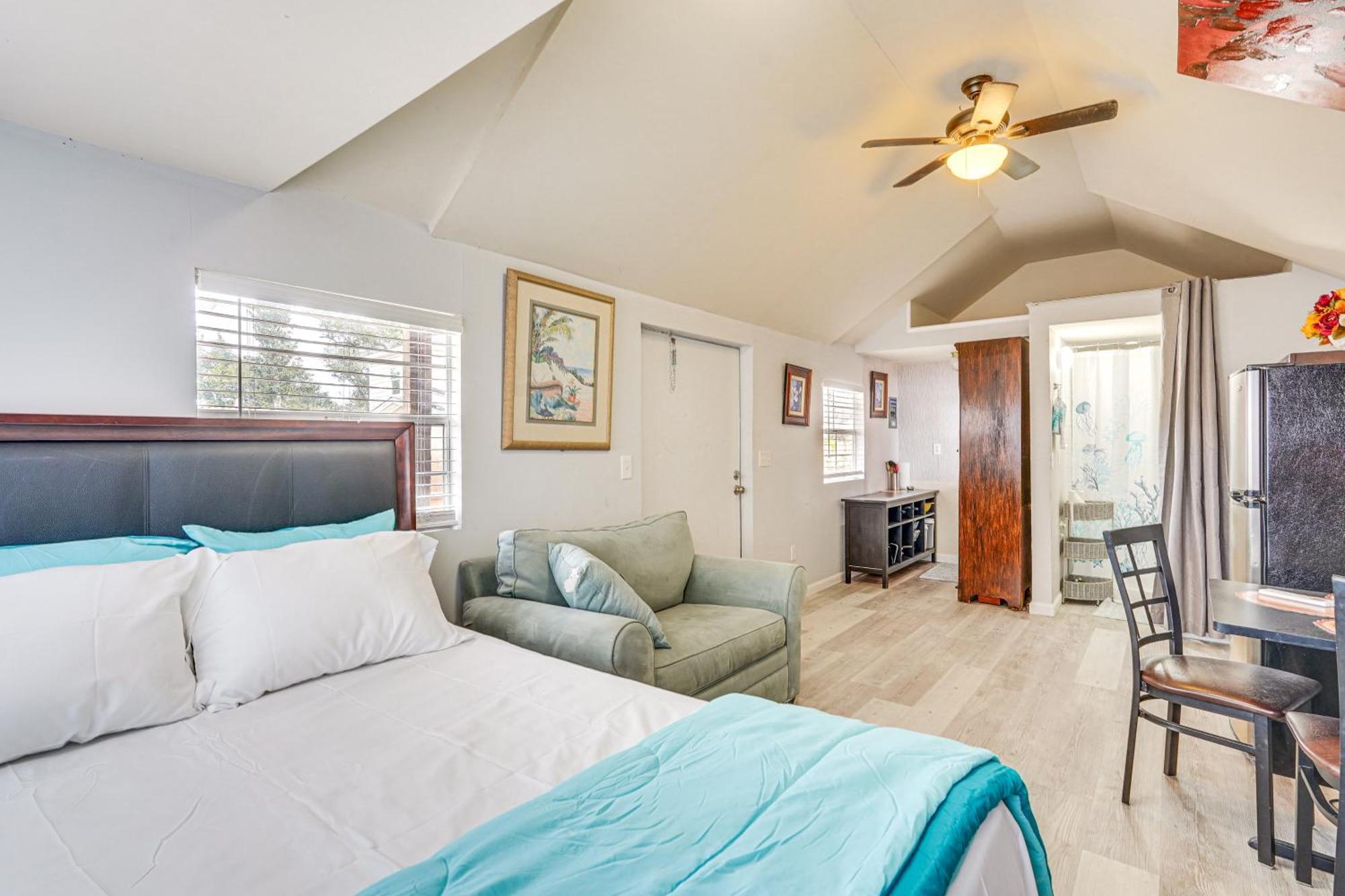 Lakefront Panama City Studio With Hot Tub Access Extérieur photo